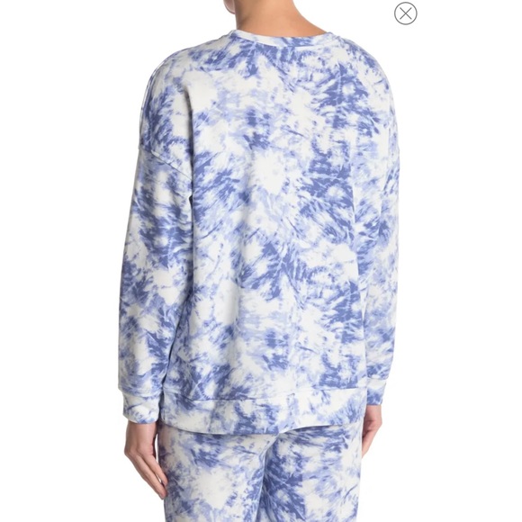 H Halston Studio - Crew Neck Long Sleeve Sweatshirt - Picture 2 of 6